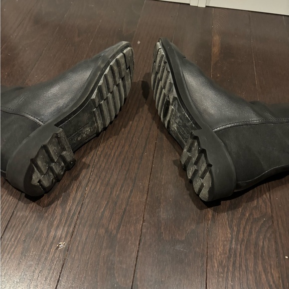 Salvatore Ferragamo Black Leather boots Authentic - Picture 6 of 7